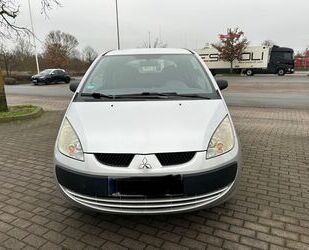 Mitsubishi Mitsubishi Colt 1.1 Inform Inform Gebrauchtwagen