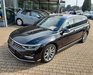 VW Volkswagen Passat Variant R Line Leder AHK Klima A Gebrauchtwagen