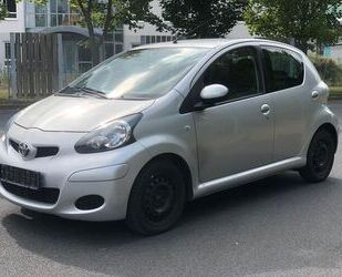 Toyota Toyota Aygo AYGO Cool 1.0 Benzin, mit Klima aus 1. Gebrauchtwagen