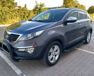 Kia Kia Sportage 2.0 CRDi 2WD Vision, Xenon, PDC, AHK Gebrauchtwagen