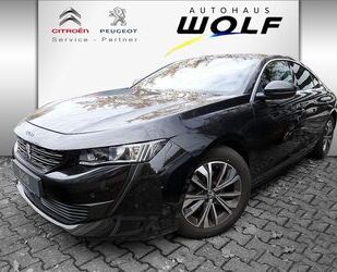 Peugeot Peugeot 508 PureTech 180 Allure PDC SHZ KAMERA NAV Gebrauchtwagen