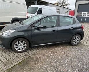 Peugeot Peugeot 208 Active Klima Touch-Display PDC SHZ Gebrauchtwagen