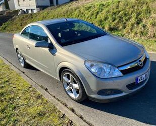 Opel Opel Astra 1.8 Cosmo Cosmo Gebrauchtwagen