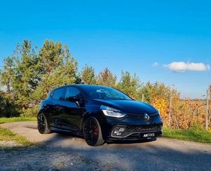 Renault Renault Clio IV TCe 220 EDC R.S. Trophy VOLL Gebrauchtwagen