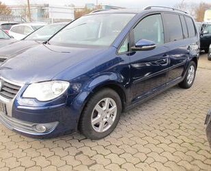 VW Volkswagen Touran Freestyle Navi Xenon AHK 7 Sitze Gebrauchtwagen