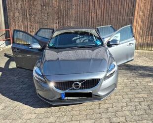 Volvo Volvo V40 D3- NEUWERTIG , LED, PDC + Cam, Navi, SH Gebrauchtwagen