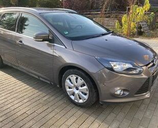 Ford Ford Focus 1,6 EcoBoost 110kW Titanium Turnier Ti. Gebrauchtwagen