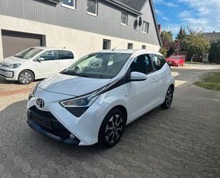 Toyota Toyota Aygo (X) 1,0-l-VVT-i Team D x-shift Webasto Gebrauchtwagen