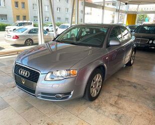 Audi Audi A4 Lim. 2.0 /1.Hand/Xen./Autm./PDC/S-Heft/Nav Gebrauchtwagen