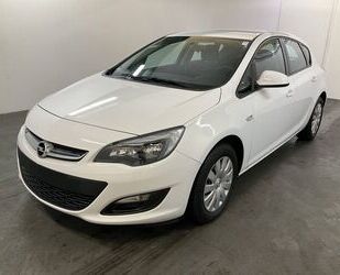 Opel Opel Astra J Lim. 1.6 16V Selection *NUR 32.000KM* Gebrauchtwagen