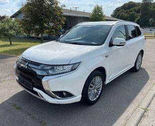 Mitsubishi Mitsubishi Outlander PHEV Basis 4WD Gebrauchtwagen