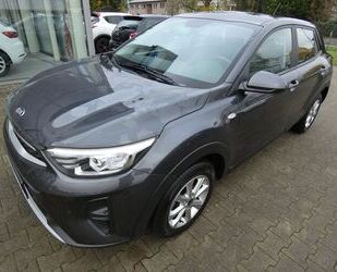 Kia Kia Stonic Edition 7*1 HAND*ERST 28Tkm*PDC*SHZ*TEM Gebrauchtwagen