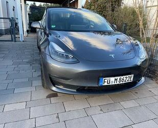 Tesla Tesla Model 3 Allradantrieb mit Dualmotor Performa Gebrauchtwagen