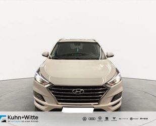 Hyundai Hyundai Tucson 1.6 Advantage 2WD *Navi*Rückfahrkam Gebrauchtwagen