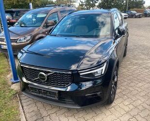 Volvo Volvo XC40 B3 Plus Dark DCT Gebrauchtwagen