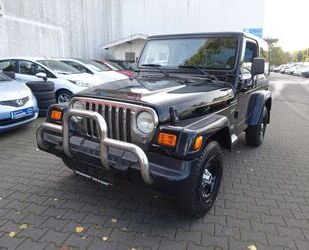 Jeep Jeep Wrangler Sport 2.5 mit AHK. Gebrauchtwagen