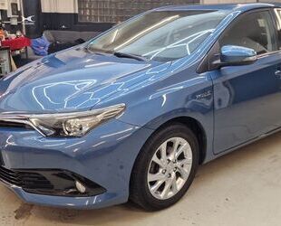 Toyota Toyota Auris Hybrid Cool 1,8-l-VVT-i Cool Gebrauchtwagen