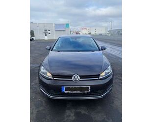 VW Volkswagen Golf 2.0 TDI LIM. LOUNGE STANDHZ* BMT* Gebrauchtwagen