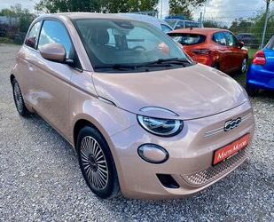 Fiat Fiat 500e 3+1 Icon SHZ AAC PDC GRA CARPLAY DAB+ Gebrauchtwagen