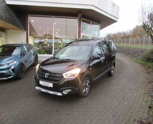 Dacia Dacia Dokker Stepway Celebration NAVI KAMERA SITZH Gebrauchtwagen