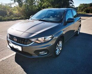 Fiat Fiat Tipo 1.6 LOUNGE Automatik Gebrauchtwagen