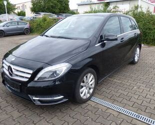 Mercedes-Benz Mercedes-Benz B180*KLIMA+NAVIGATION*WINMTERÄDER*AH Gebrauchtwagen