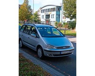 Ford Ford Galaxy 1.9TDI 85 kW Ghia 7-sitzig Autom. Ghia Gebrauchtwagen