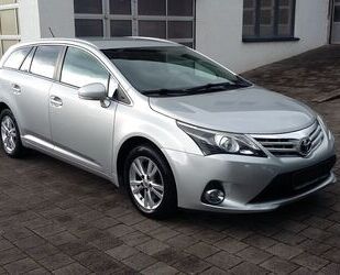 Toyota Toyota Avensis Combi 2,0-l-D-4D Life Gebrauchtwagen