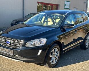 Volvo Volvo XC 60 XC60 2,4 Summum AWD *Automatik*SHZ*Abs Gebrauchtwagen