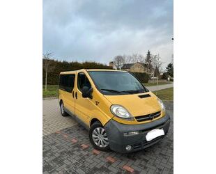 Opel Opel Vivaro 2.5 CDTI WESTFALIA 7SITZ+AHK+TÜV11/26 Gebrauchtwagen