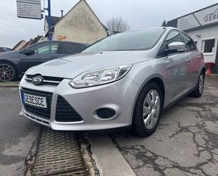 Ford Ford Focus Lim. Trend 1.HAND AUTOMATIK KLIMA 43TKM Gebrauchtwagen