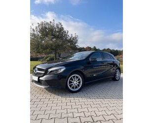 Mercedes-Benz Mercedes-Benz A 180 Urban Autom. Parkpil. LED Sitz Gebrauchtwagen