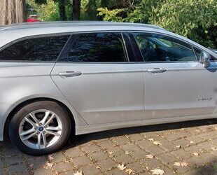 Ford Ford Mondeo Kombi Hybrid Titanum Leder/LED/Panoram Gebrauchtwagen