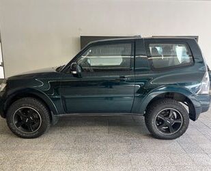 Mitsubishi Mitsubishi Pajero 3.2 DI-D Invite Gebrauchtwagen