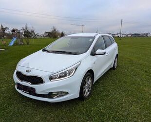 Kia Kia ceed Sportswagon 1.6 GDI FIFA World Cup Edt... Gebrauchtwagen