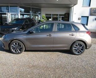 Hyundai Hyundai i30 1.0 T-GDI TREND MILD -HYBRID*SHZ-LHZ-R Gebrauchtwagen