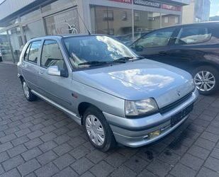 Renault Renault Clio 1.4 Sondermodel*Baccara*Vollaussstatt Gebrauchtwagen