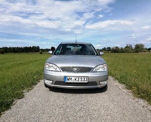 Ford Ford Mondeo 3,0 V6 Ghia Gebrauchtwagen