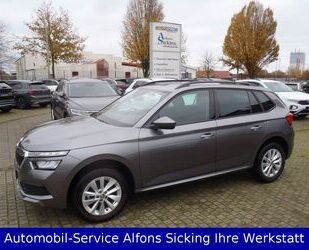 Skoda Skoda Kamiq Ambition 81KW LED R-KAM SHZ NAVI APP Gebrauchtwagen