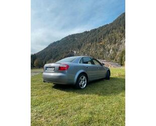 Audi Audi A4 B6 2.0 Limousine NEU-8-FACH BEREIFT! 3.HAN Gebrauchtwagen