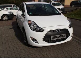 Hyundai Hyundai ix20 1,4 Classic blue Klima-8 fach bereift Gebrauchtwagen