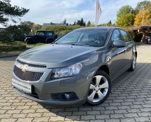 Chevrolet Chevrolet Cruze 1.8 Hatchback NAVI+PDC+TÜV-NEU Gebrauchtwagen