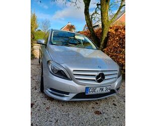 Mercedes-Benz Mercedes-Benz B 200 CDI - Blue 7G DCT-AHK-XENON-N Gebrauchtwagen