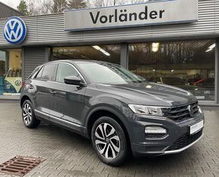 VW Volkswagen T-Roc 1.5TSI ACTIVE*AHK Sitzheizung App Gebrauchtwagen