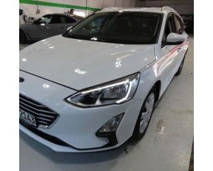 Ford Ford Focus Turnier Cool & Connect 1.5TDCI/Navi/LED Gebrauchtwagen