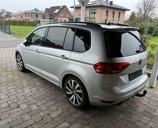 VW Volkswagen Touran 2.0 TDI BMT * Standheizung * AHK Gebrauchtwagen