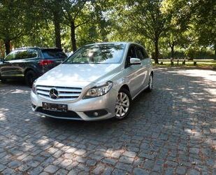 Mercedes-Benz Mercedes-Benz B -Klasse 200 CDI, 1HD , Scheckheft, Gebrauchtwagen