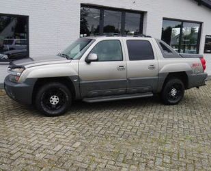 Chevrolet Chevrolet Avalanche USA Avalanche 5.3 4WD 1500 Lpg Gebrauchtwagen