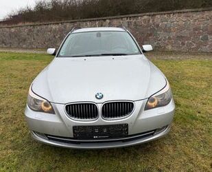 BMW BMW 525i touring / Facelift / Xenon / Leder / Nav Gebrauchtwagen