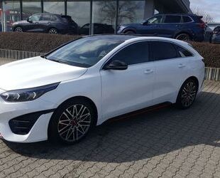 Kia Kia ProCeed 1.6 T-GDI GT DACH KOMFORTPAKET Gebrauchtwagen